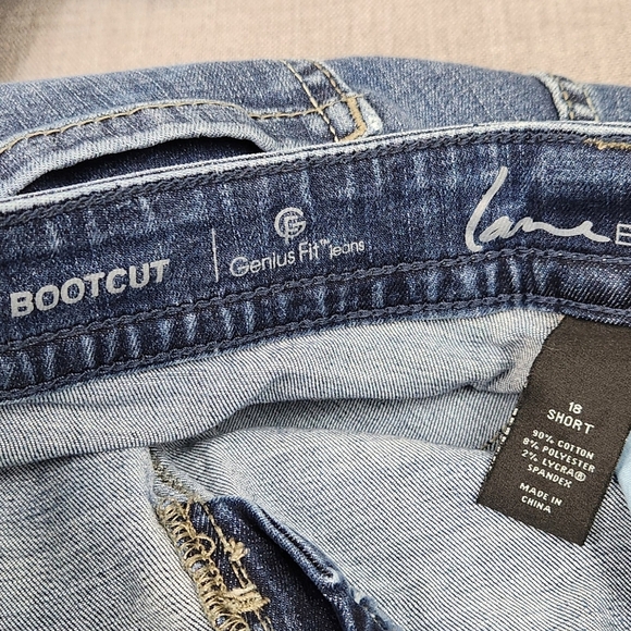 Lane Bryant Bootcut Stretch Denim Blue Jeans Short 28in Inseam - Picture 8 of 10